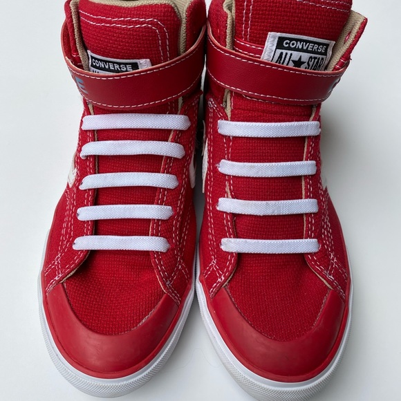 Junior Converse slip ons size 5 - Picture 4 of 8